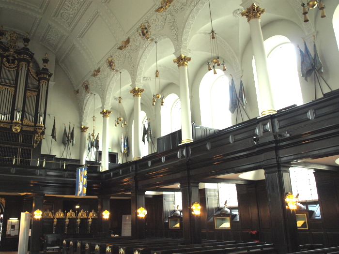 St Clement Danes image 3