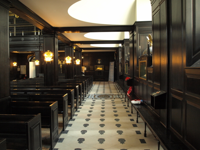 St Clement Danes image 5
